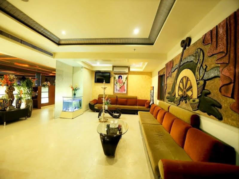 Hotel Sitara Grand Hyderabad Exterior foto